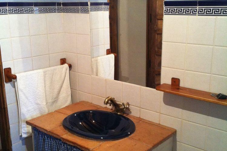 Отель Holiday Home La Casa De Corruco Casabermeja I