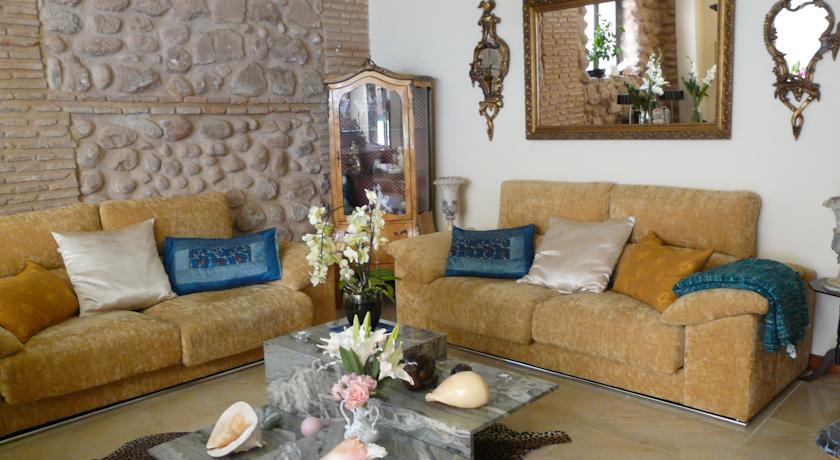 Отель Hotel Las Águedas