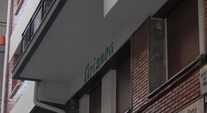 Отель Ariznoa