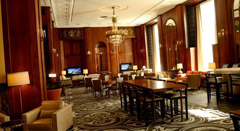 Отель Hilton Milwaukee City Center