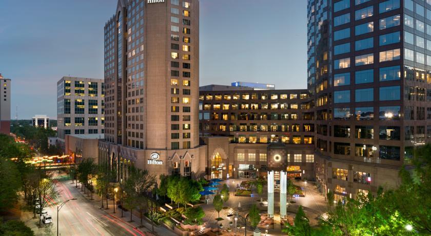 Отель Hilton Charlotte Center City