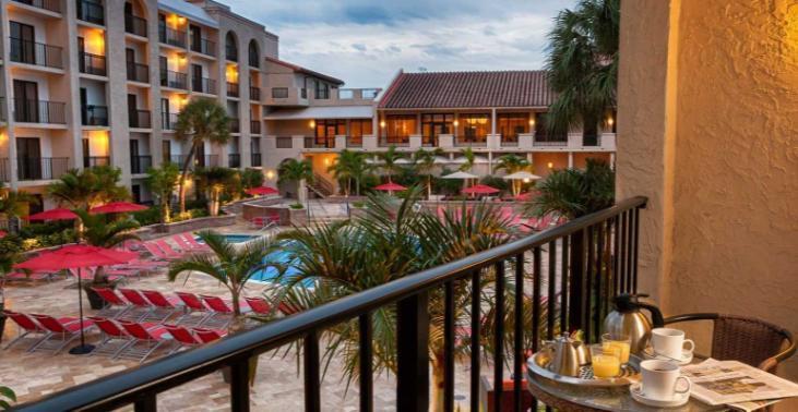Отель Wyndham Boca Raton Hotel