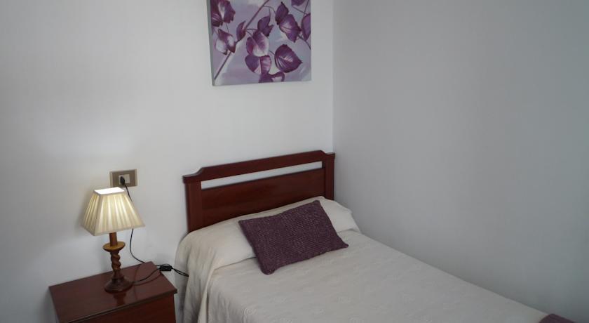 Гостевой дом Hostal Residencia Ponte Vella