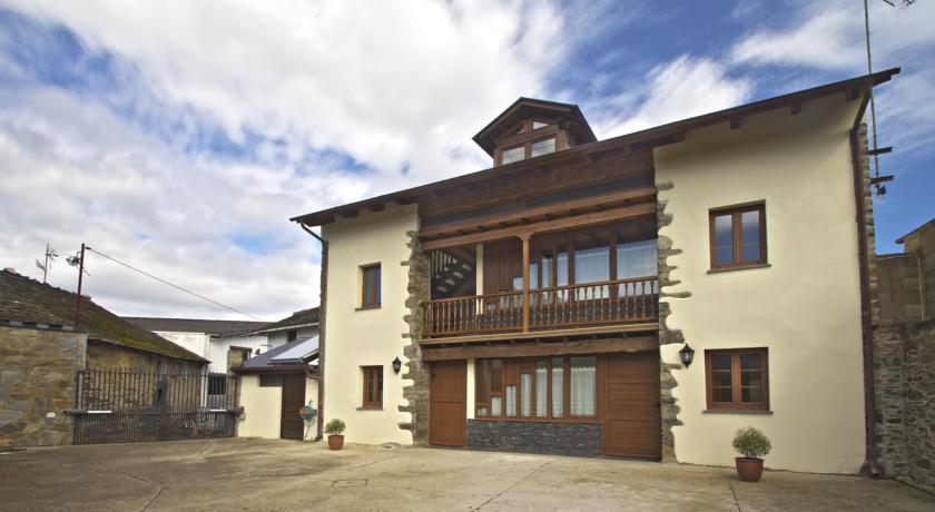 Апартаменты Apartamentos Rurales Caxila