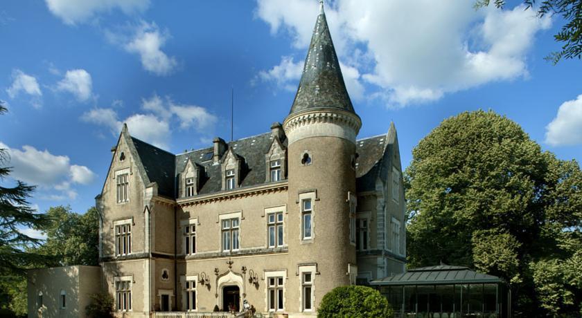 Отель Château des Reynats