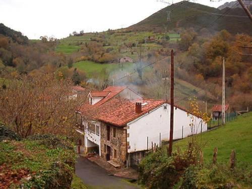 Отель Casa de Aldea la Boluga