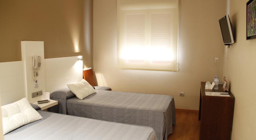 Отель Hotel Fuente El Cura