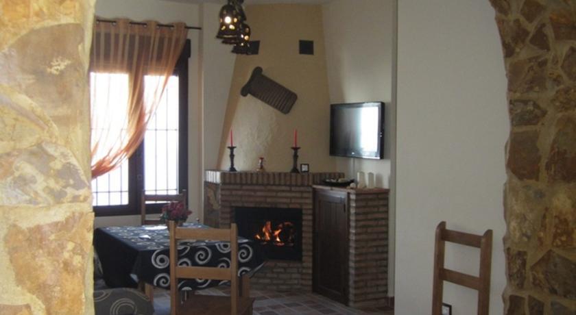 Отель Alojamientos Turisticos Los Molinos