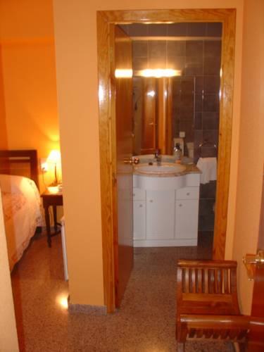 Гостевой дом Hostal Restaurante Arasa