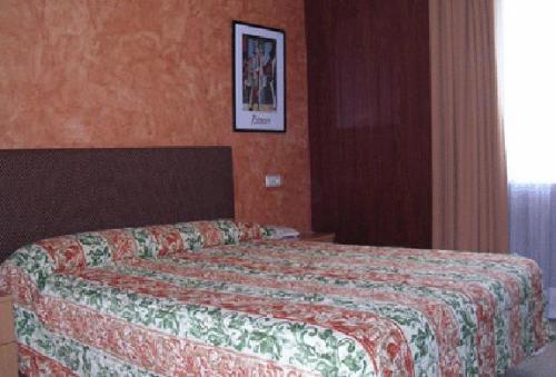 Отель Hotel Tàrrega