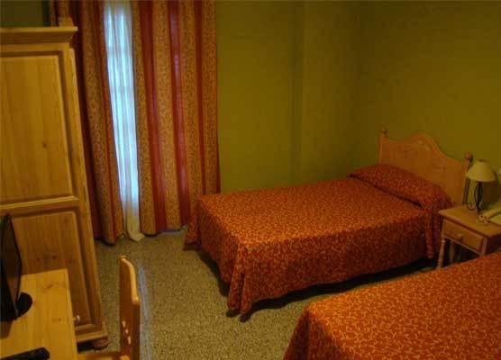 Отель Hotel Sierra Fregenal