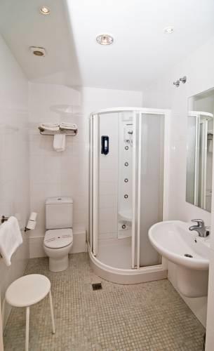 Отель Hotel Puerta de la Serrania