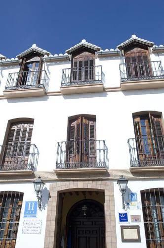 Отель Casa Grande de El Burgo