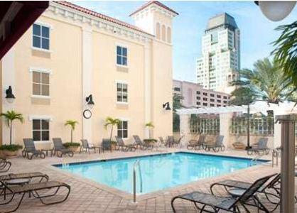 Отель Hampton Inn & Suites St. Petersburg/Downtown