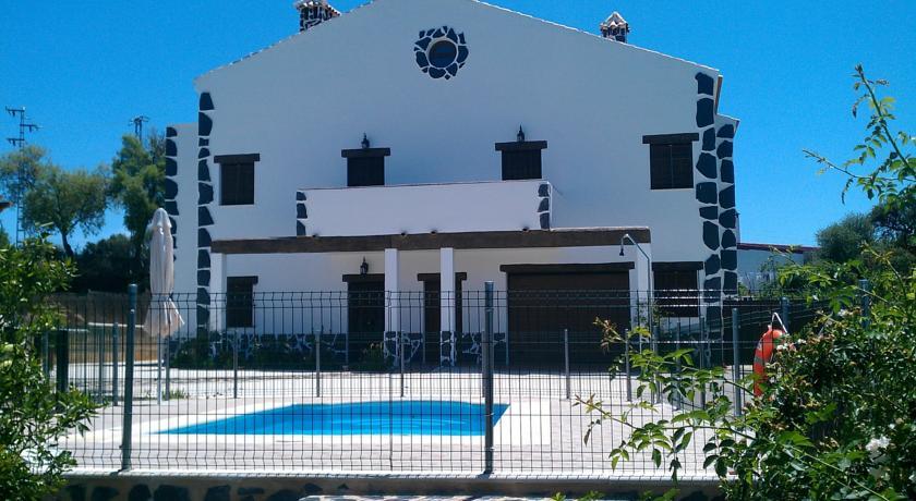 Отель Alojamientos Rurales Berrocal