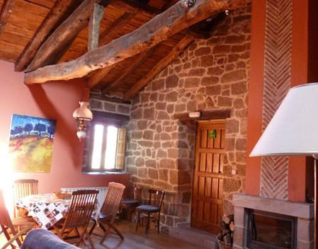 Отель Casa Rural Los Abedules y Azuela