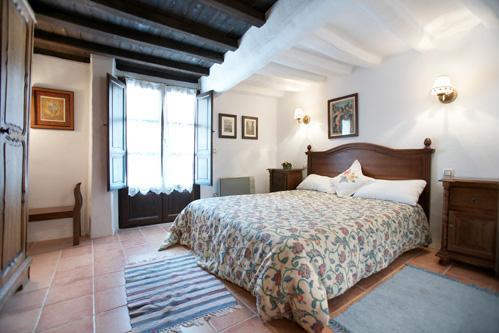 Отель Adobe Valle del Jerte