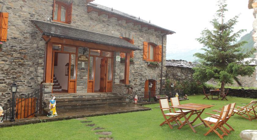 Отель Apartamentos Albá Casa Alquesera