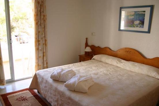 Отель Hotel Entre Pinos