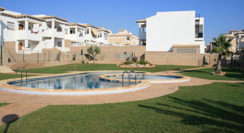 Отель La Cinuelica Townhouse