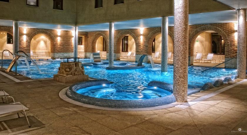 Отель Hotel Balneario Villa de Olmedo