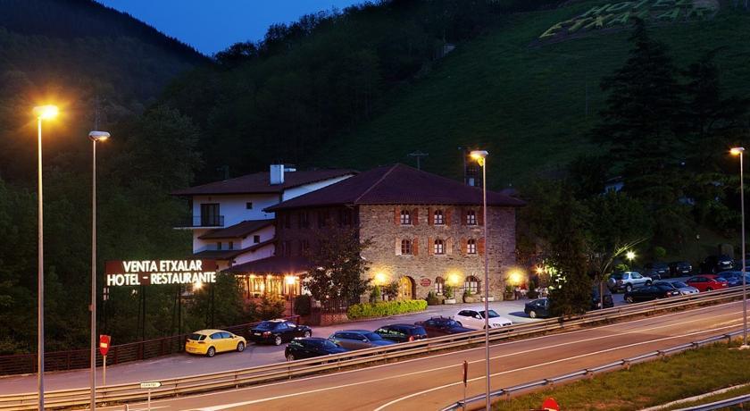 Отель Hotel Venta de Etxalar