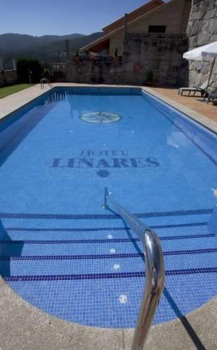 Отель Hotel Liñares