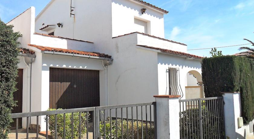 Апартаменты Holiday Home Casa Joan I L'Escala