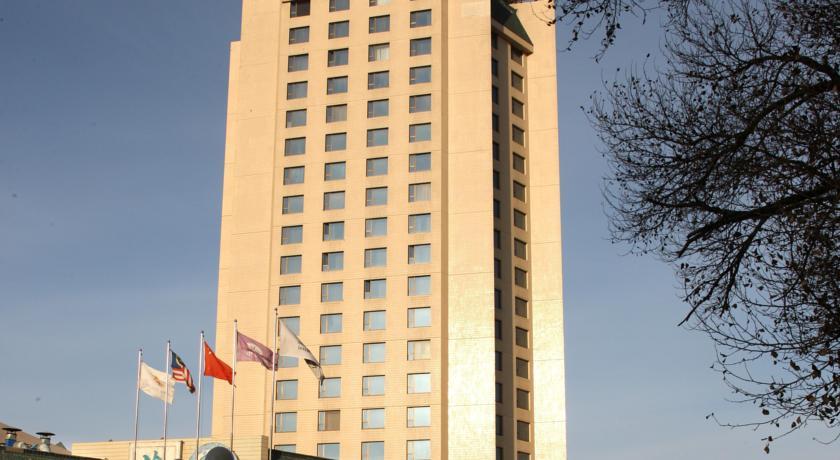Отель Swiss-Belhotel Changchun