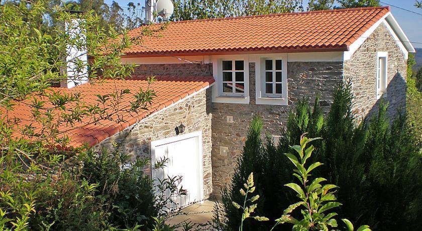 Апартаменты Holiday Home Villa Caldevinas Perbes