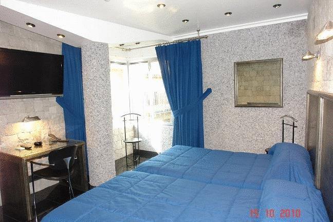 Отель Hotel Plata