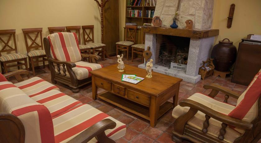 Отель Hotel Rural La Plazuela