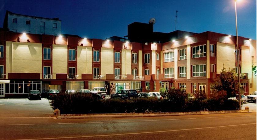 Отель Hotel Sierra Las Villas