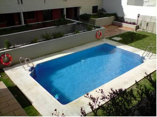 Отель Apartamentos Alfemar