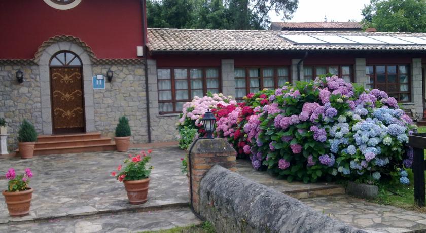 Отель Hotel Ovio