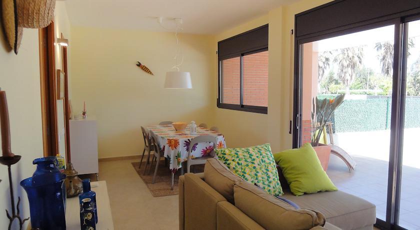Апартаменты Holiday home Urb Ampolla Mar L'Ampolla