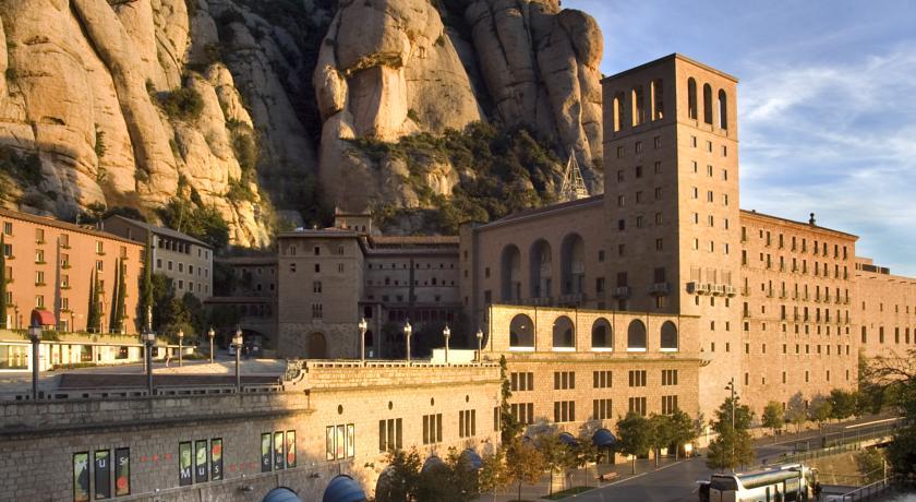Апартаменты Apartamentos Montserrat Abat Marcet