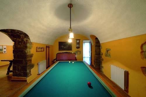 Отель Holiday Home Mas Roca El Graner Llora
