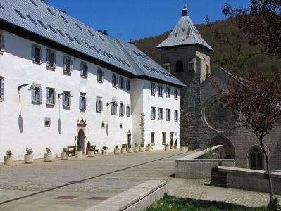 Отель Hotel Roncesvalles