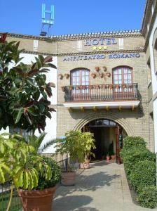 Отель Hotel Anfiteatro Romano