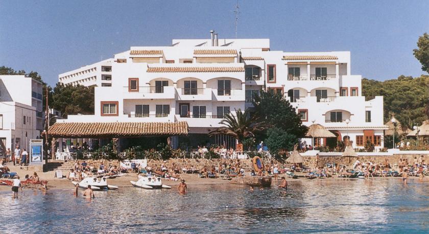 Апартаменты Apartamentos Playa Es Cana
