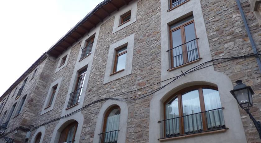 Апартаменты Apartaments Moià