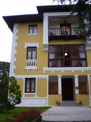 Отель Casona de Indianos La Torre