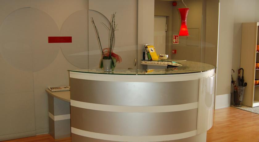 Отель Hotel Berri Versalles