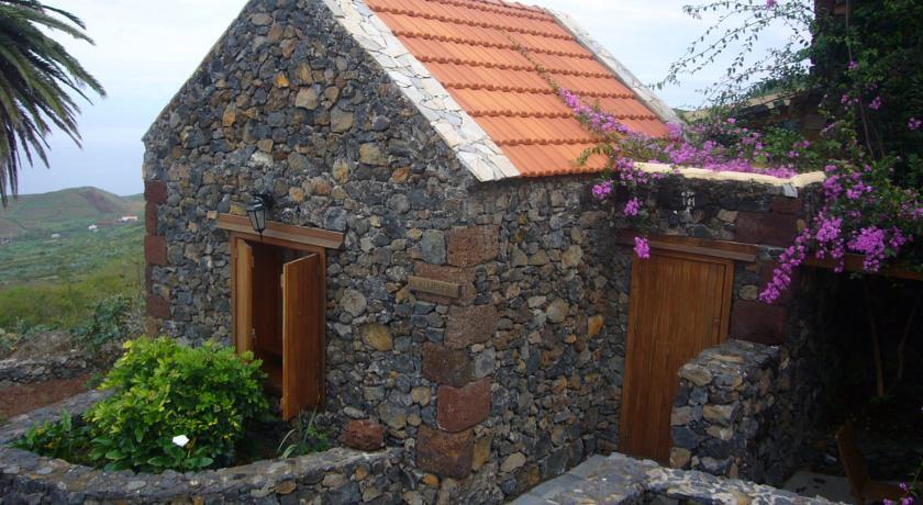 Отель Casas Rurales Los Almendreros