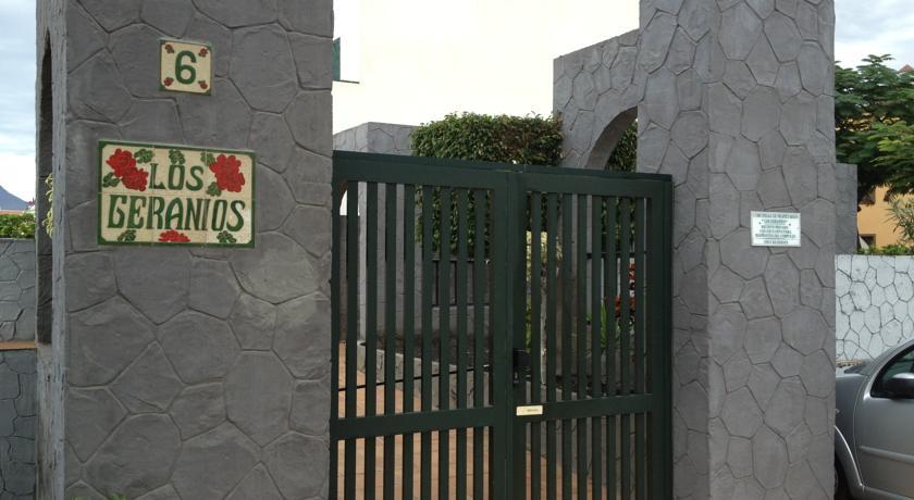 Апартаменты Apartamentos Los Geranios