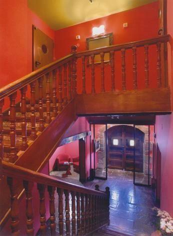 Отель Hotel Ibaiondo