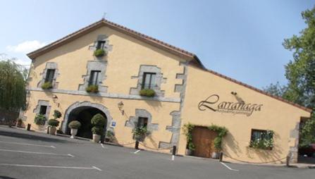 Отель Hotel Larrañaga