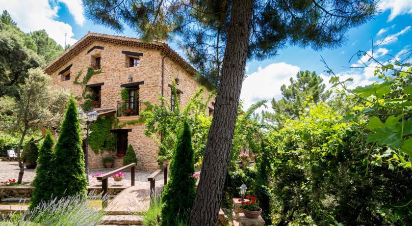 Отель Hotel de Montaña Cueva Ahumada