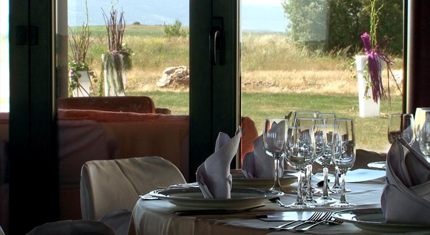 Отель Hotel Sierra de Atapuerca